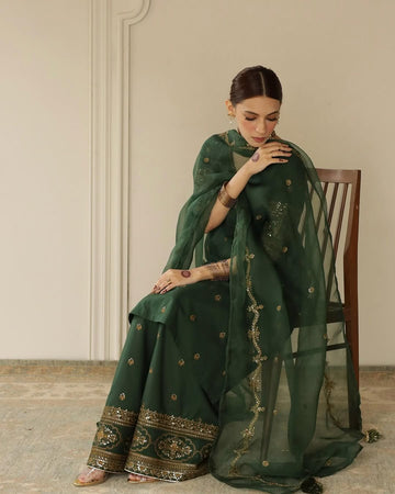 ROYAL Green Attire | 3- PIECE STITCHED SUIT