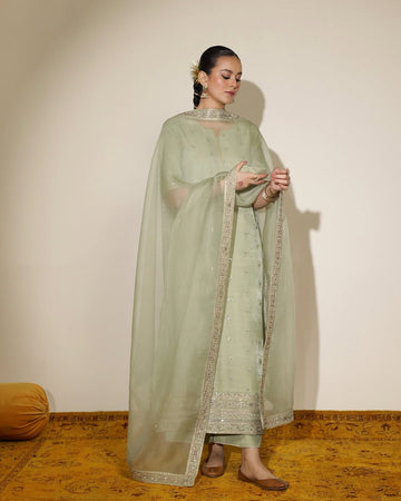 Noor-e-Falak | 3-piece stitched suit