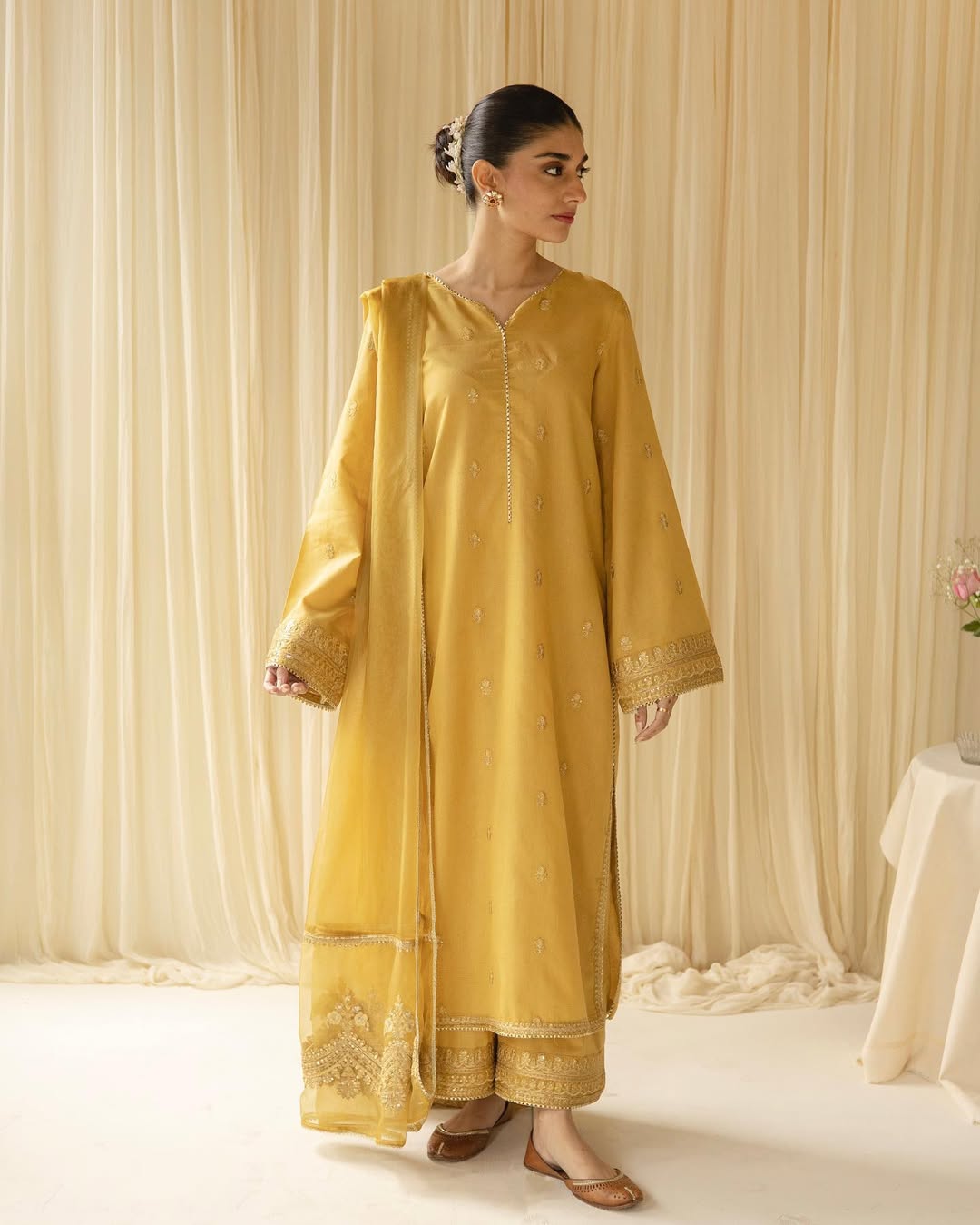 Solaris | 3-Piece stitched suit